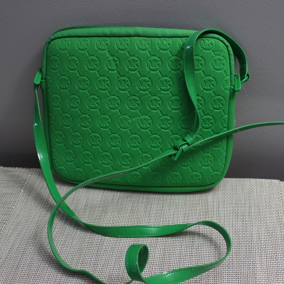 Michael Kors Neoprene Ipad Case - Picture 5 of 5